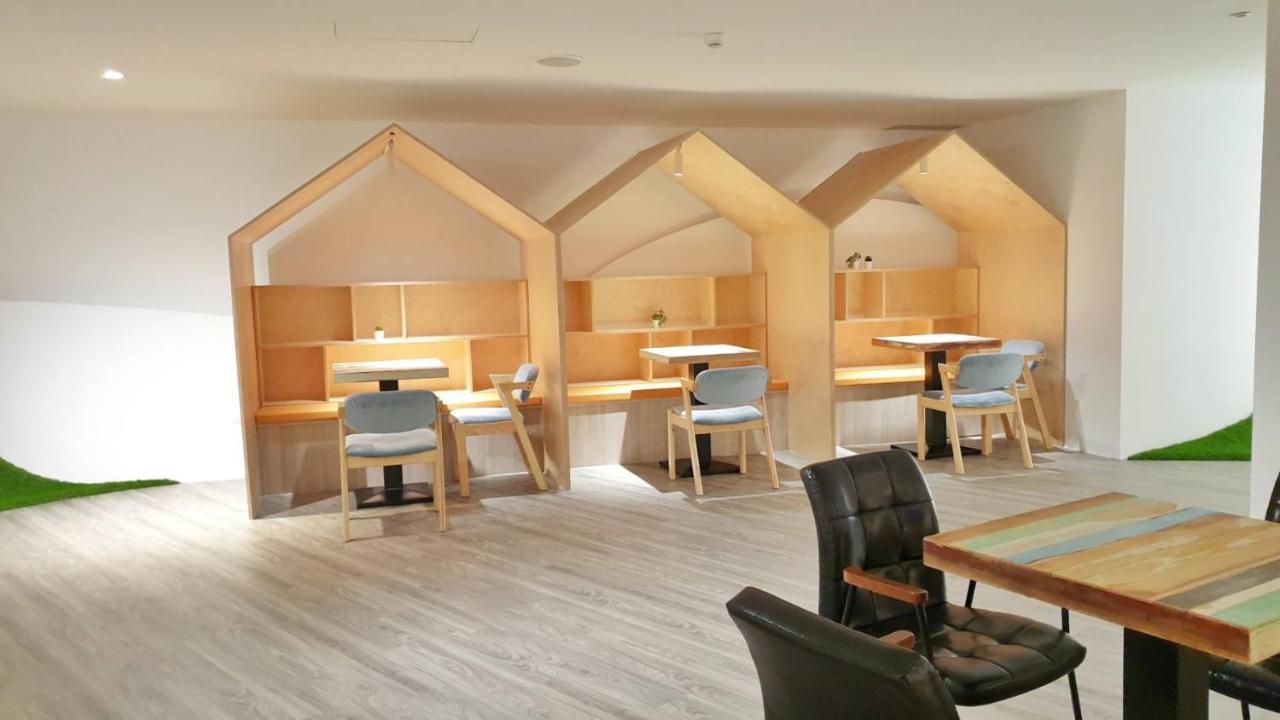 Talmud Business Hotel - Zhongshan Taichung Luaran gambar