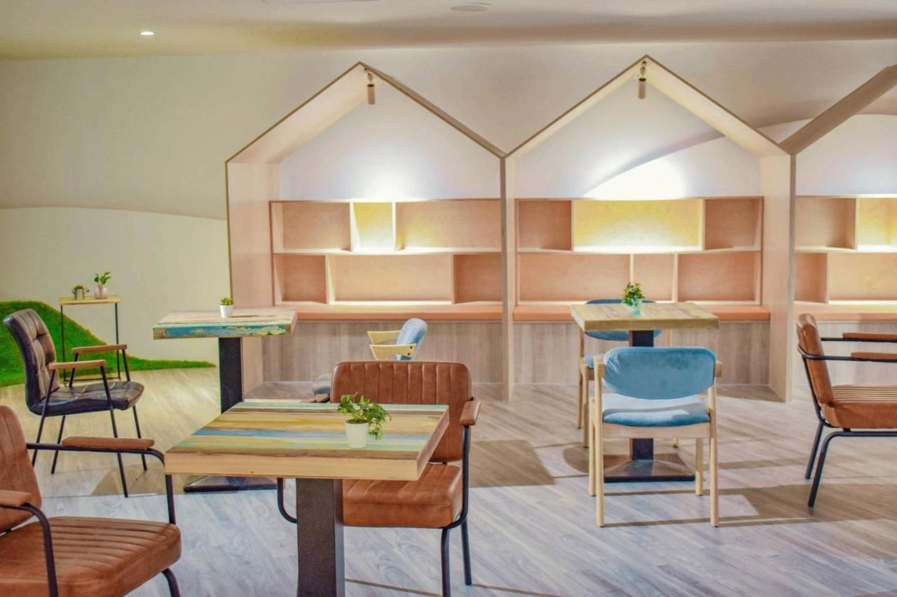 Talmud Business Hotel - Zhongshan Taichung Luaran gambar