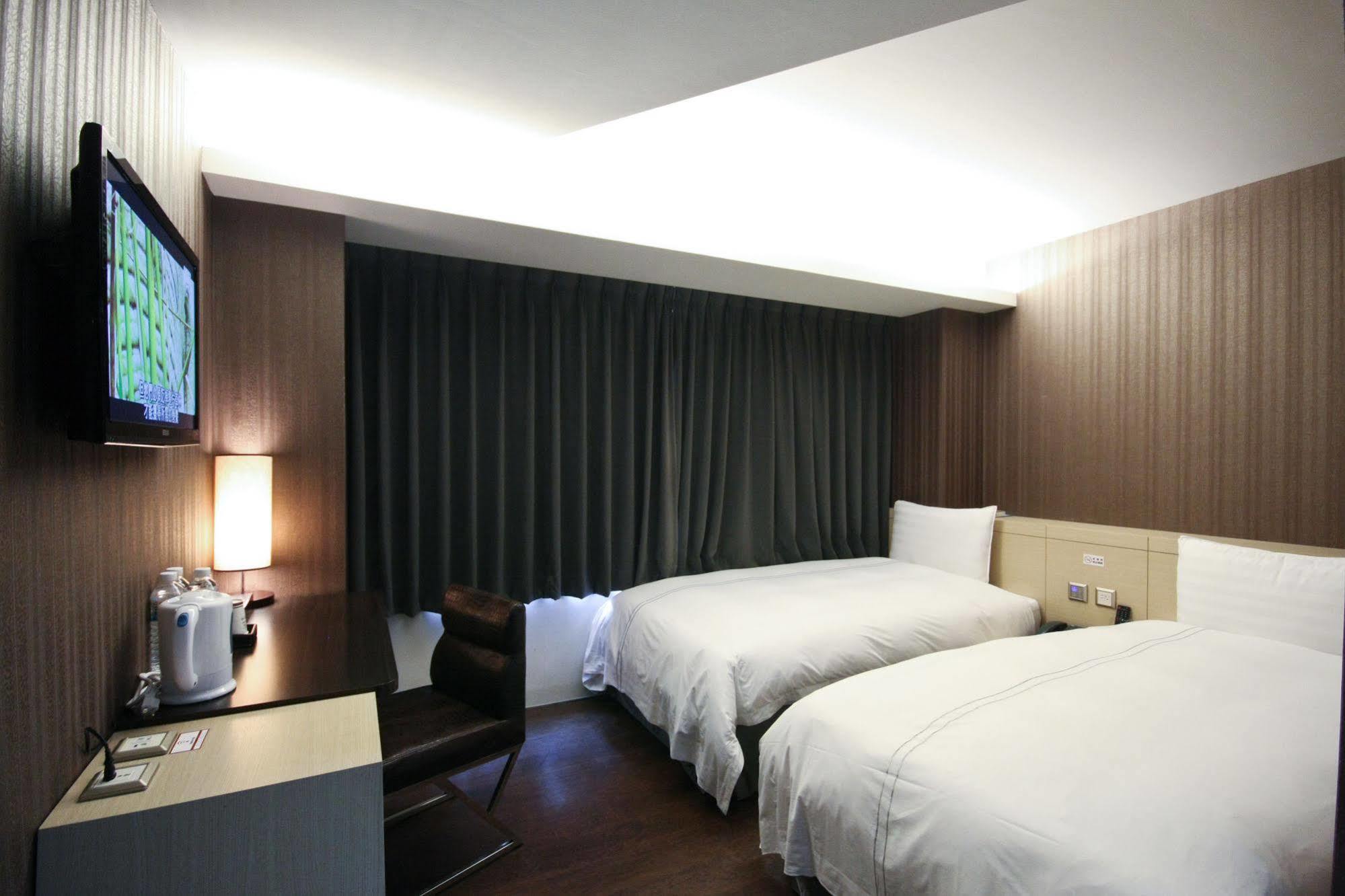 Talmud Business Hotel - Zhongshan Taichung Luaran gambar