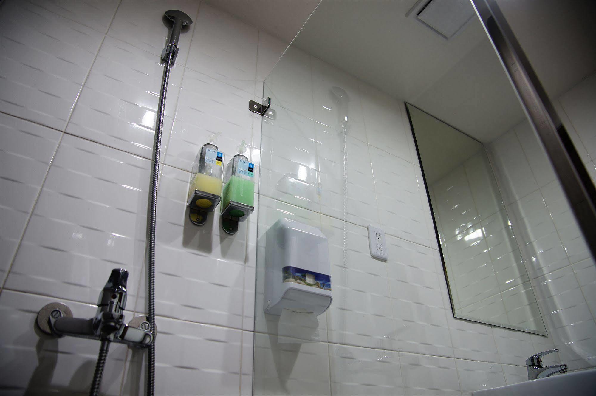 Talmud Business Hotel - Zhongshan Taichung Luaran gambar