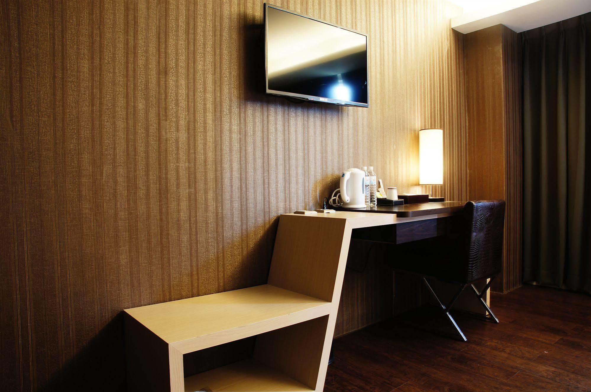 Talmud Business Hotel - Zhongshan Taichung Luaran gambar