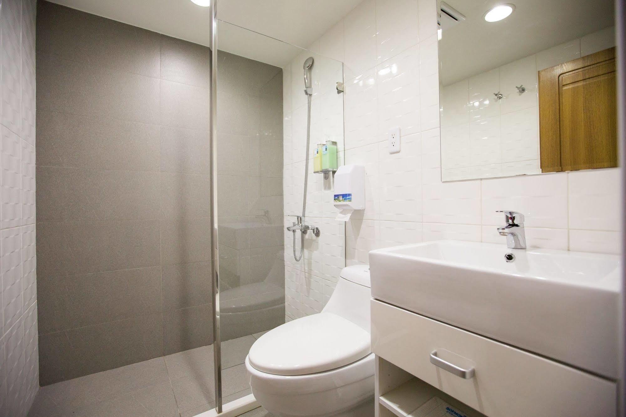 Talmud Business Hotel - Zhongshan Taichung Luaran gambar